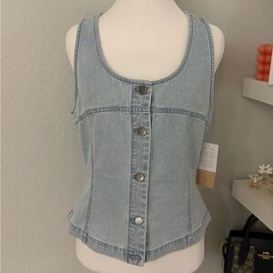 JustFab Light Blue Denim Sleeveless Top